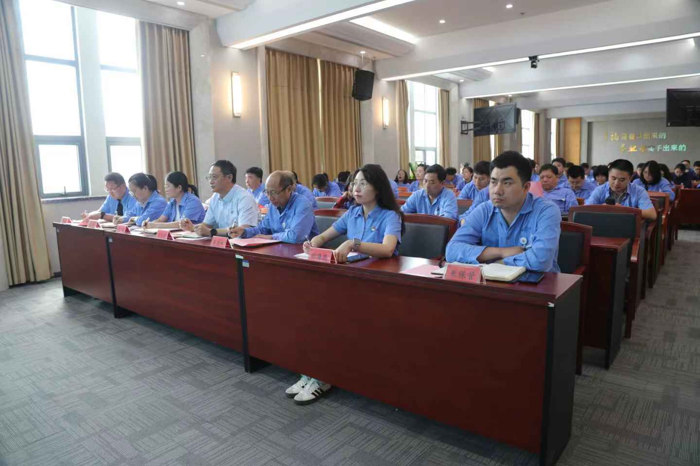 f1379ff17ae5e4a2d7dc8e2f5fa50bf8.jpg f1379ff17ae5e4a2d7dc8e2f5fa50bf8.jpg